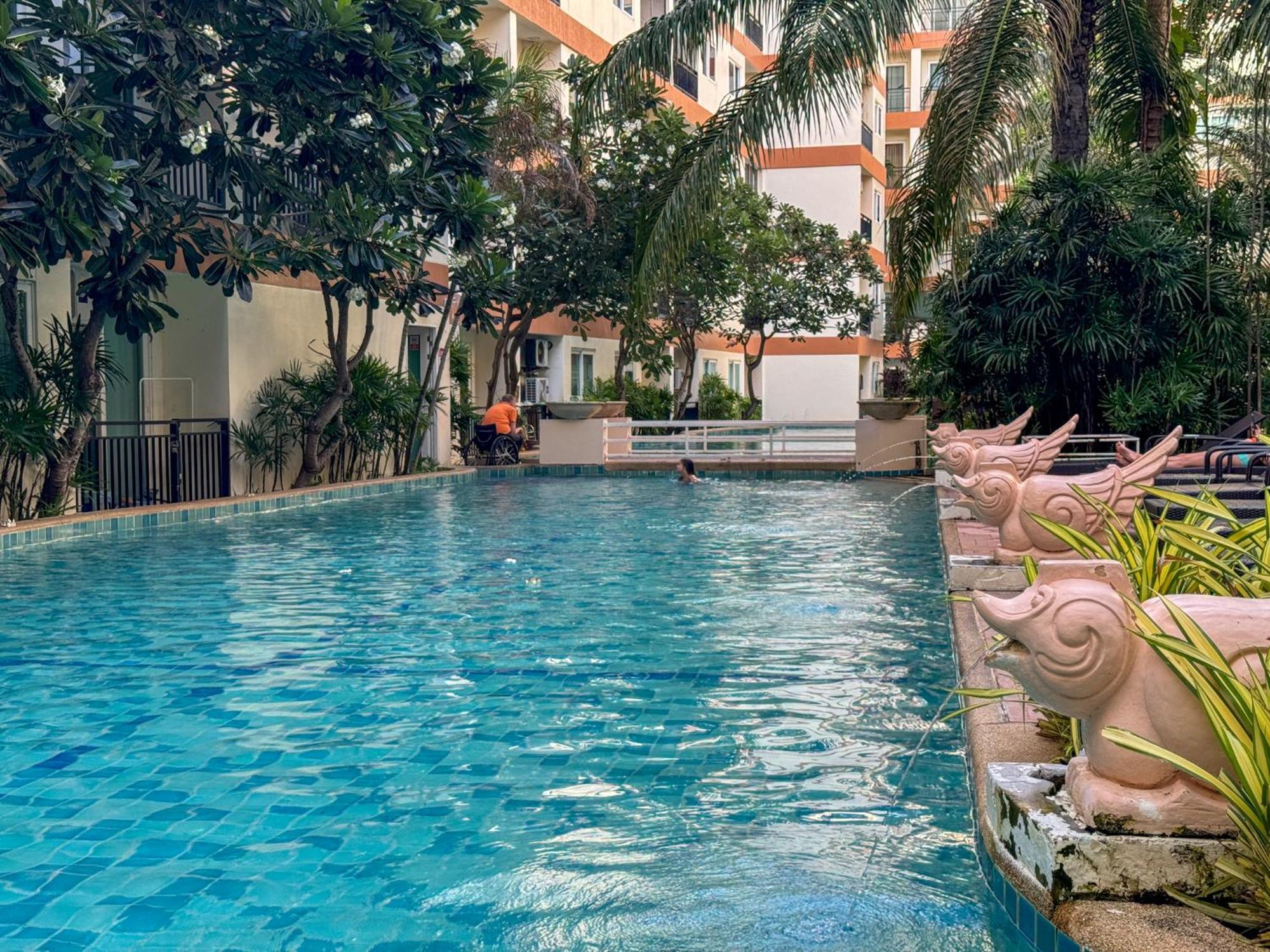 卧室直达泳池 全网最低价 到中天海滩5分钟 Praia de Jomtien Exterior foto