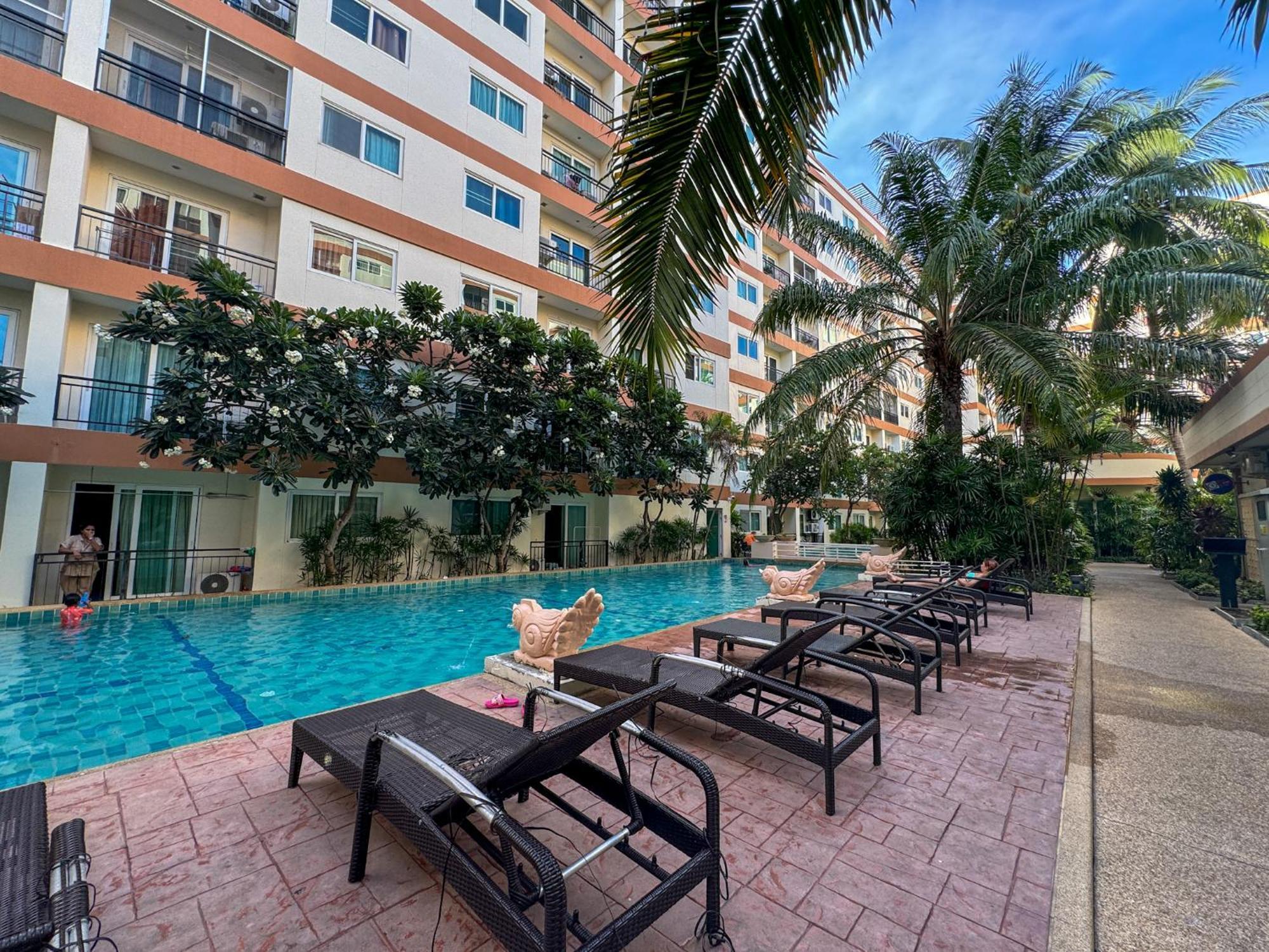 卧室直达泳池 全网最低价 到中天海滩5分钟 Praia de Jomtien Exterior foto
